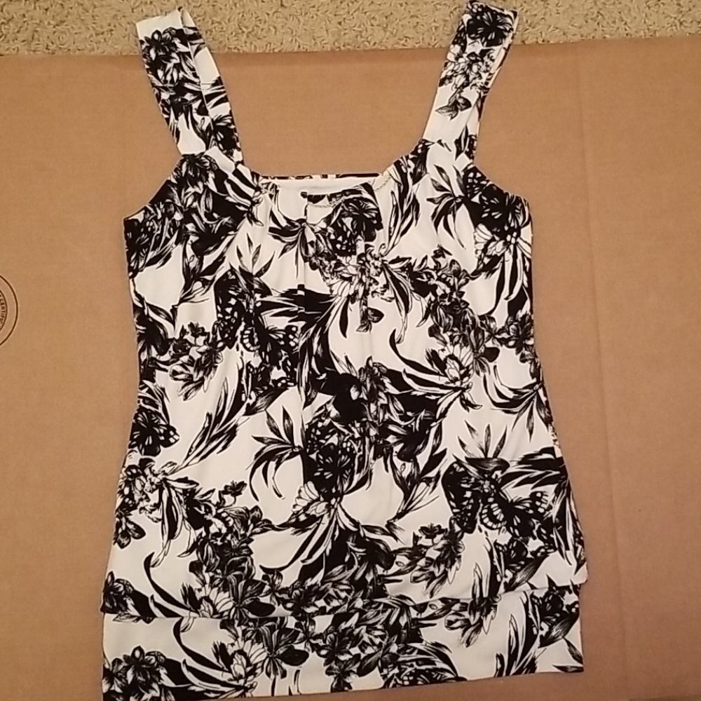 White House Black Market Blouse